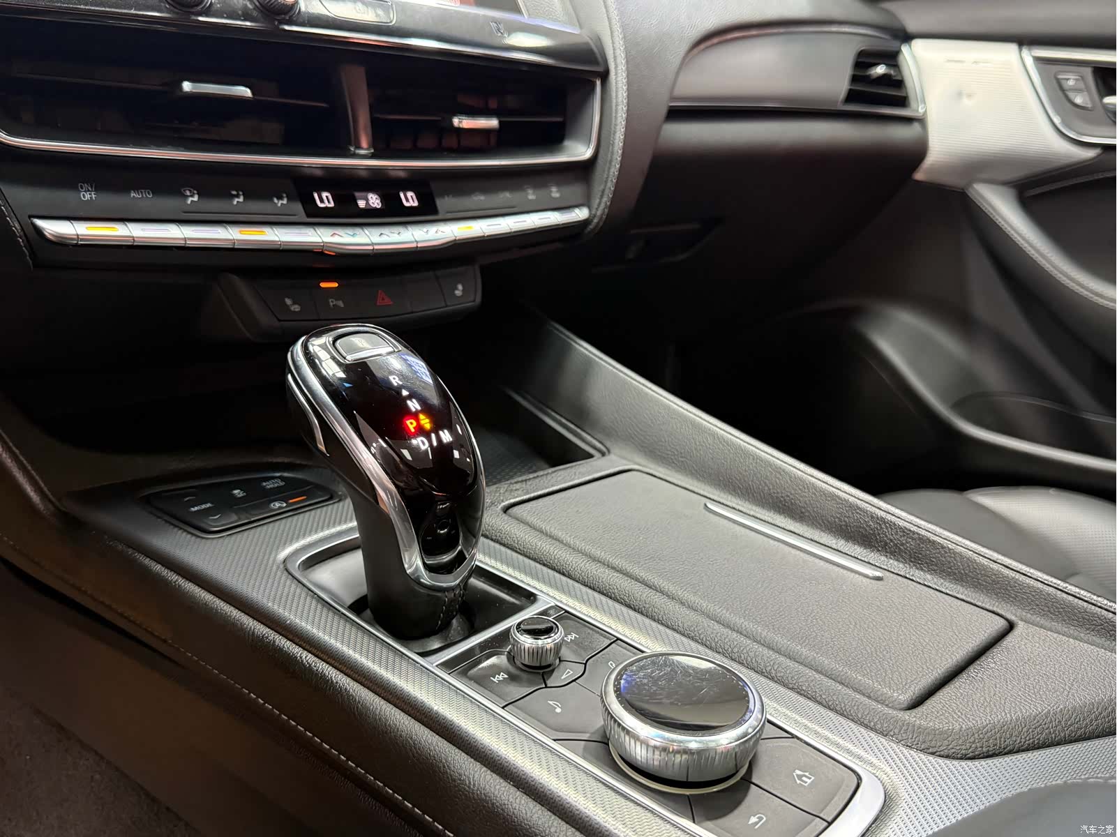 Cadillac CT5, 2021 10