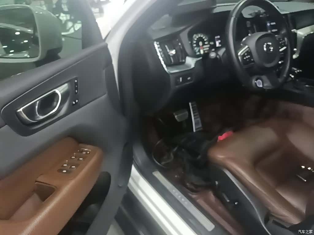 Volvo XC60, 2021 16