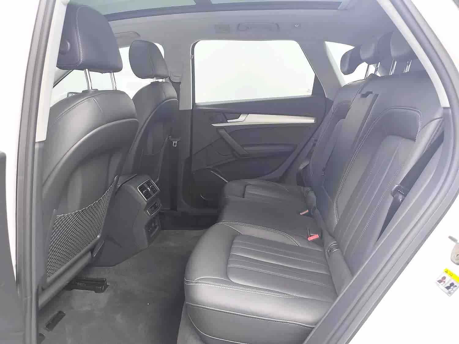 Audi Q5L, 2020 все фото