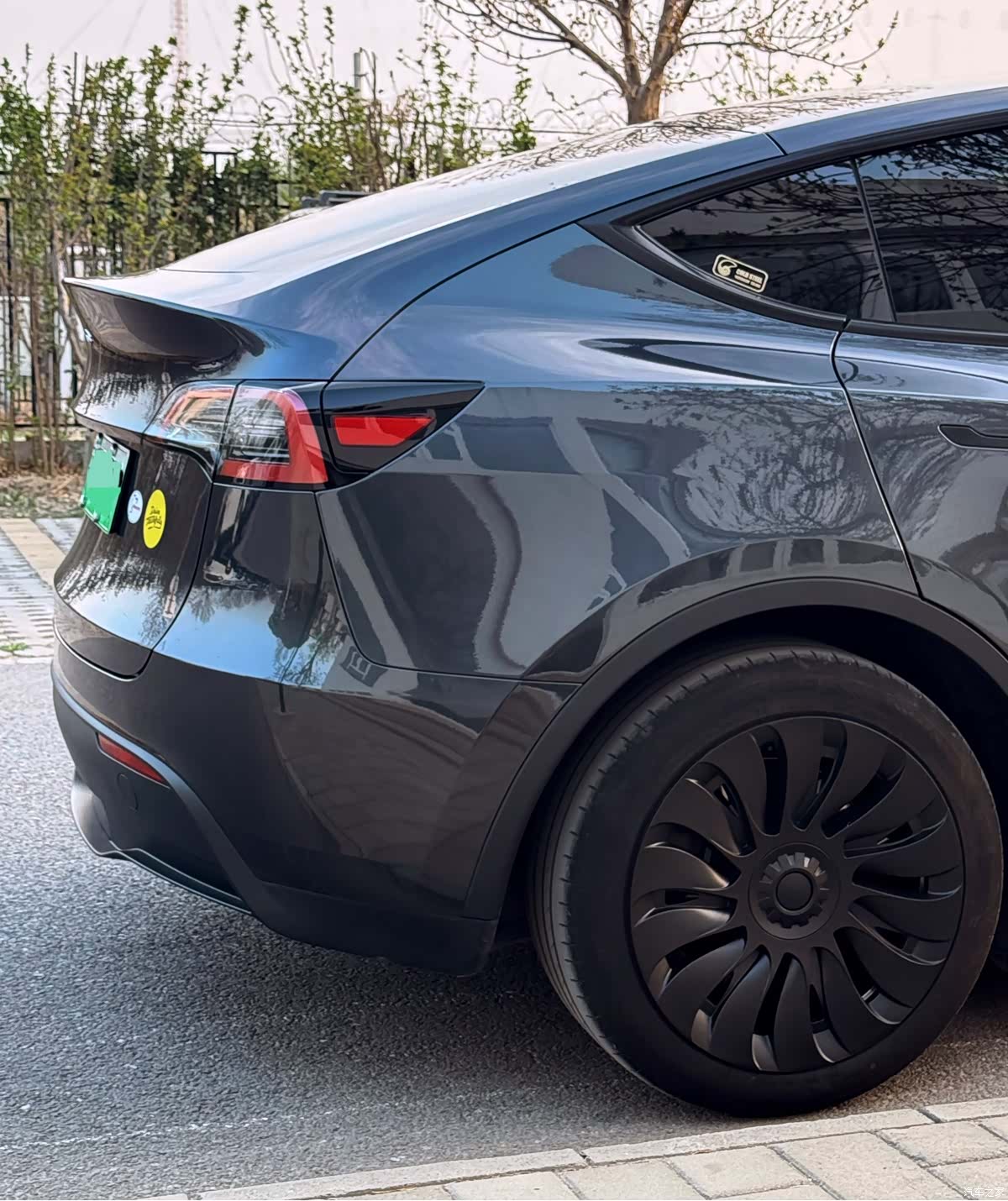 Tesla Model Y, 2024 все фото