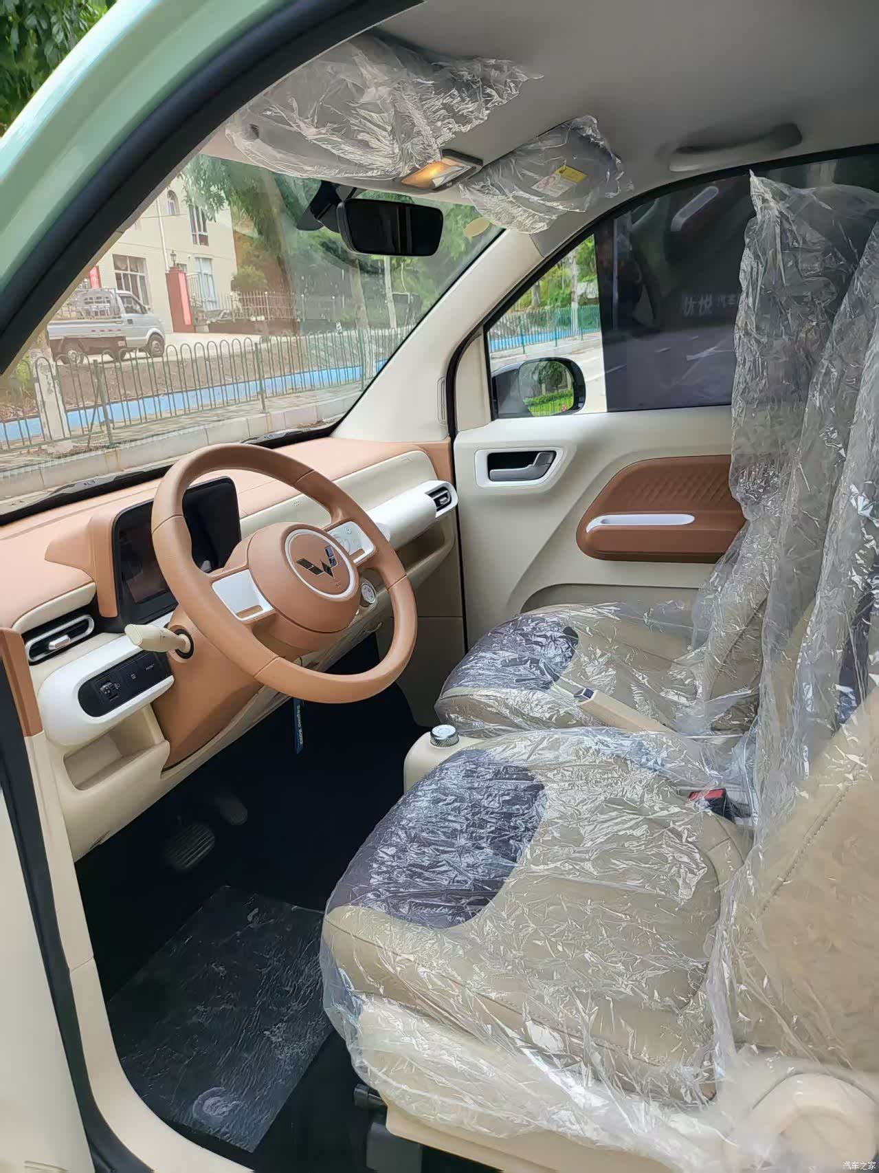 Wuling MINIEV, 2024 все фото
