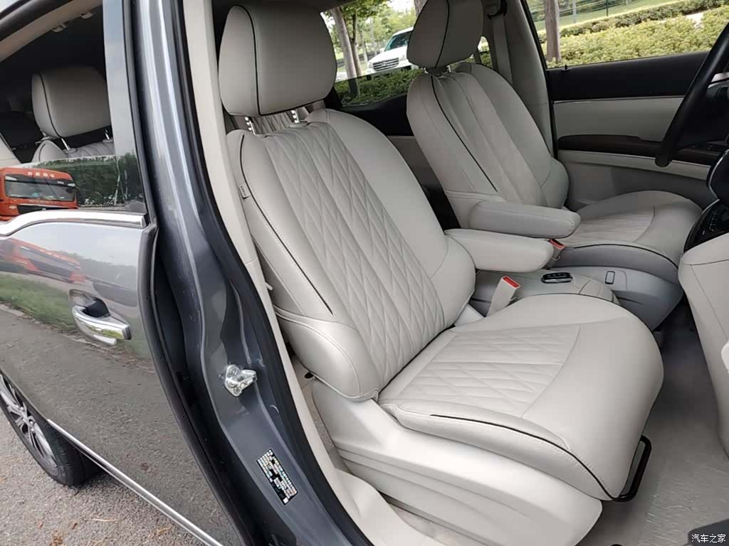 Buick GL8, 2021 25