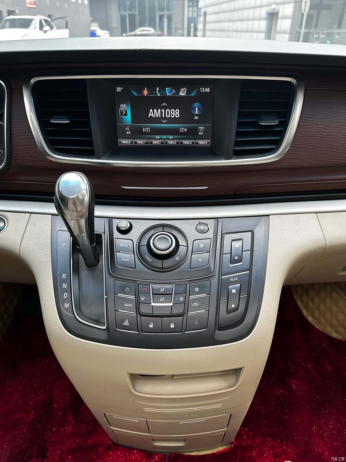 Buick GL8, 2019 13