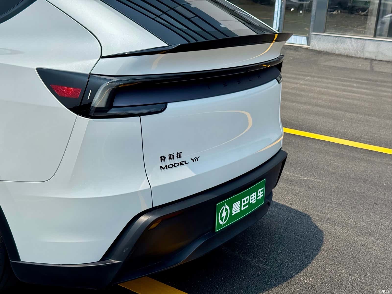 Tesla Model Y, 2025 10