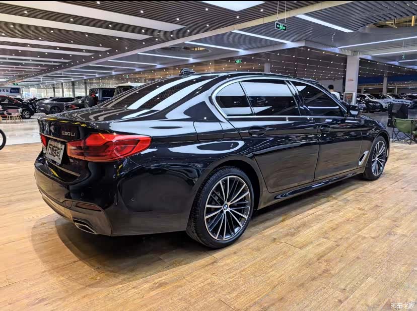 BMW 5 Series, 2020 27