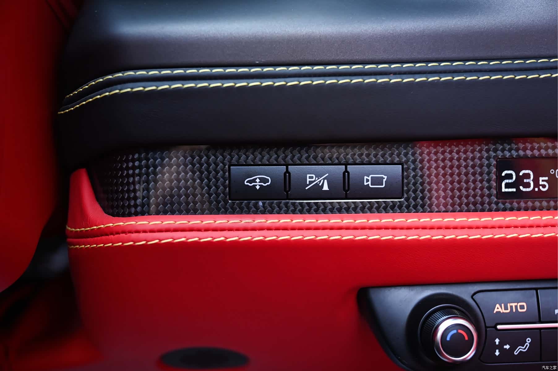 Ferrari F8, 2022 13