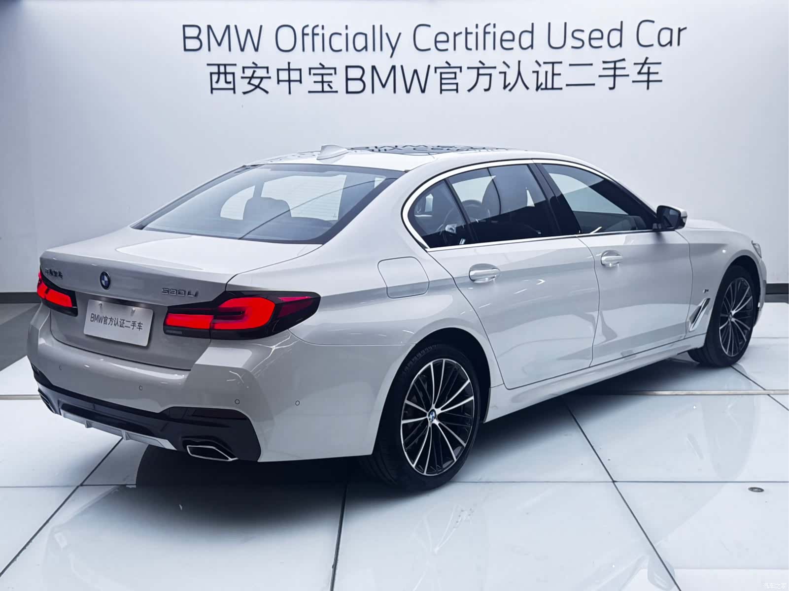 BMW 5 Series, 2023 все фото