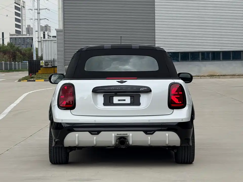 MINI JCW
