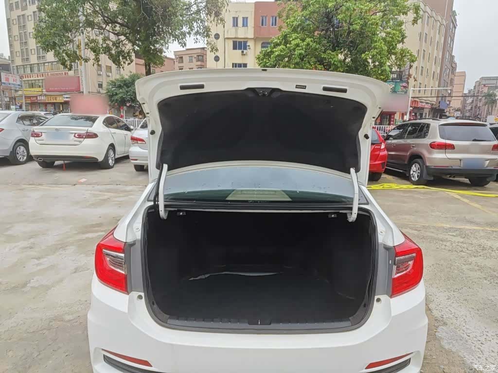 Honda Crider, 2015 15