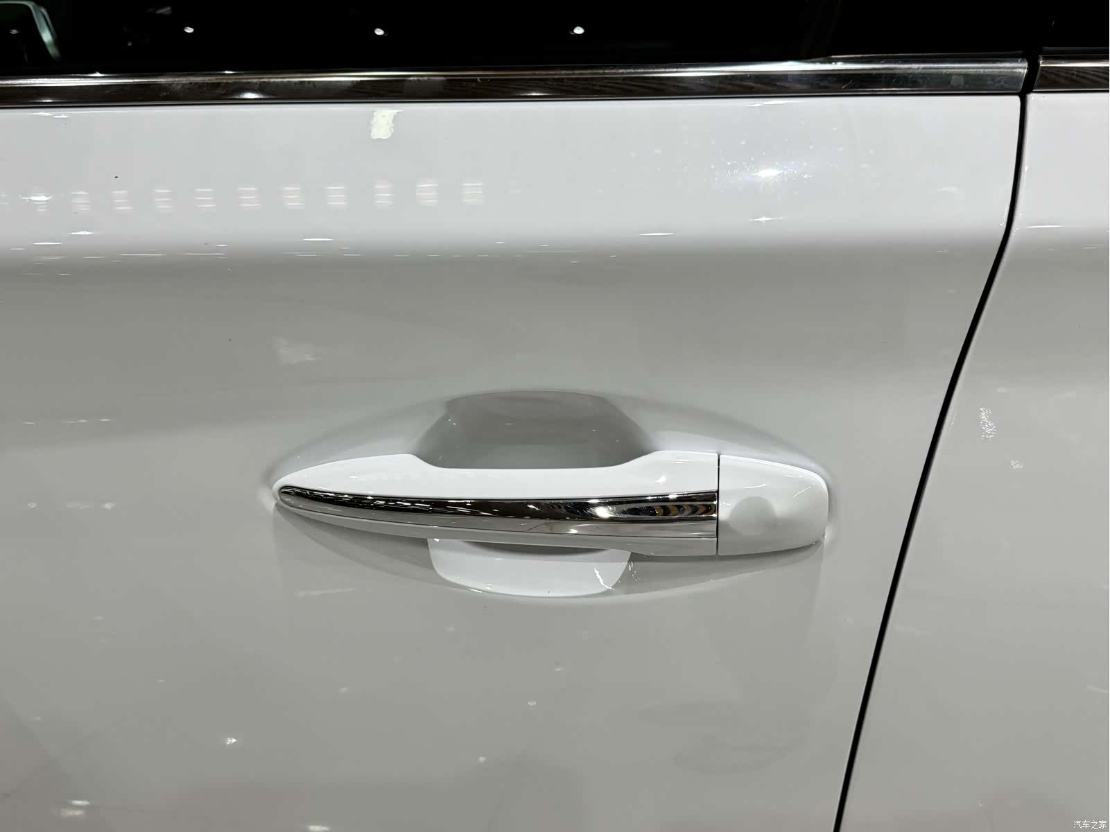 Infiniti Q50L, 2018 17