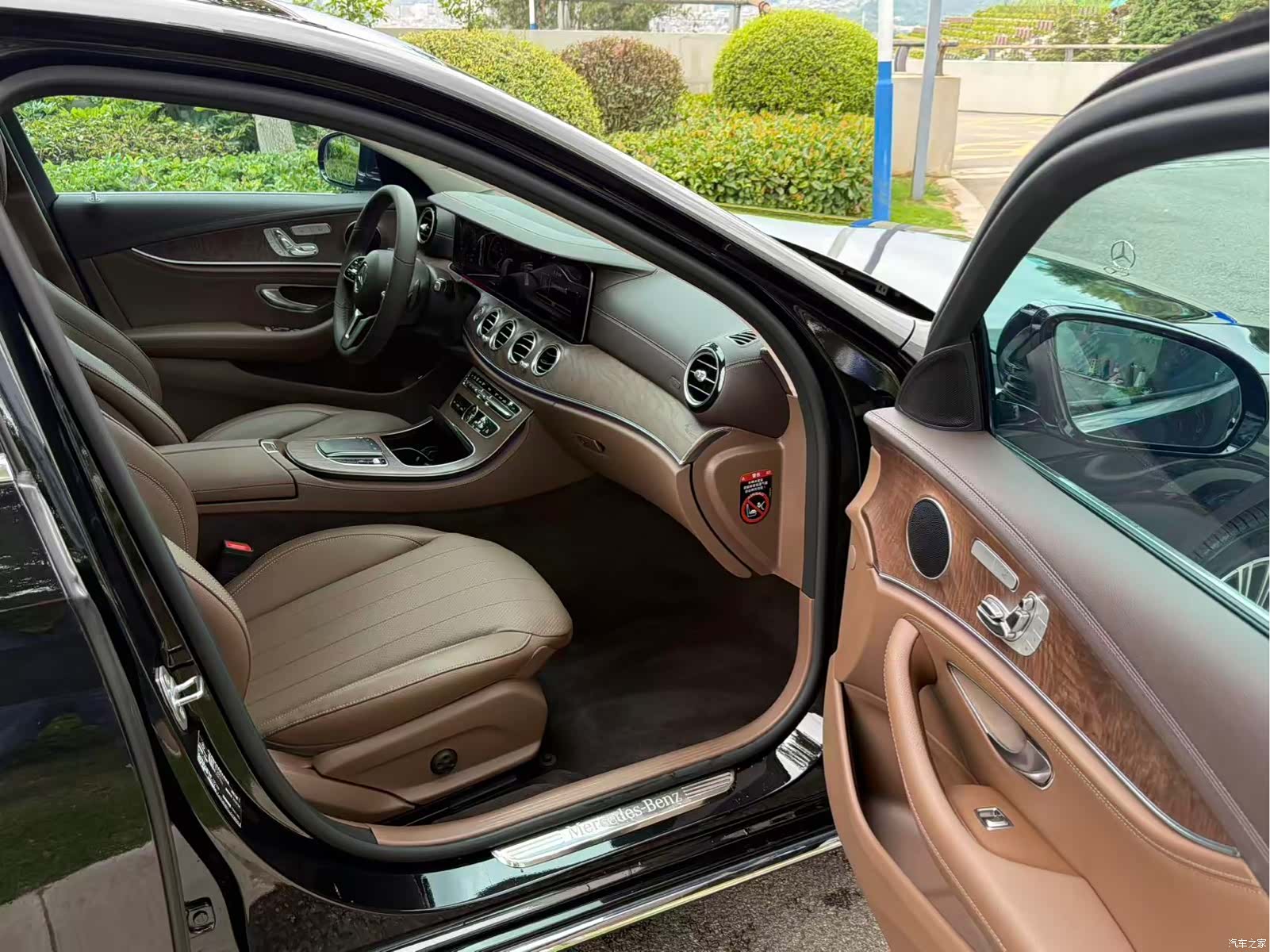 Mercedes-Benz E-Class, 2020 13