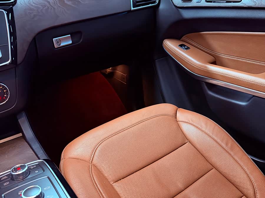 Mercedes-Benz GLS 2016, фото 33