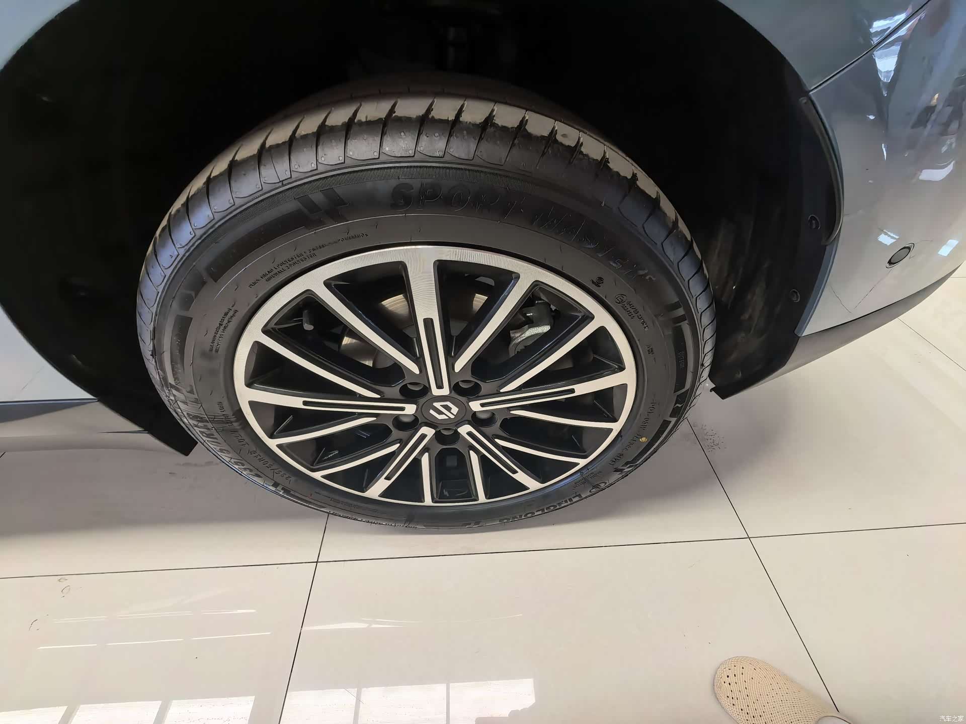 Leapmotor B10, 2025 12