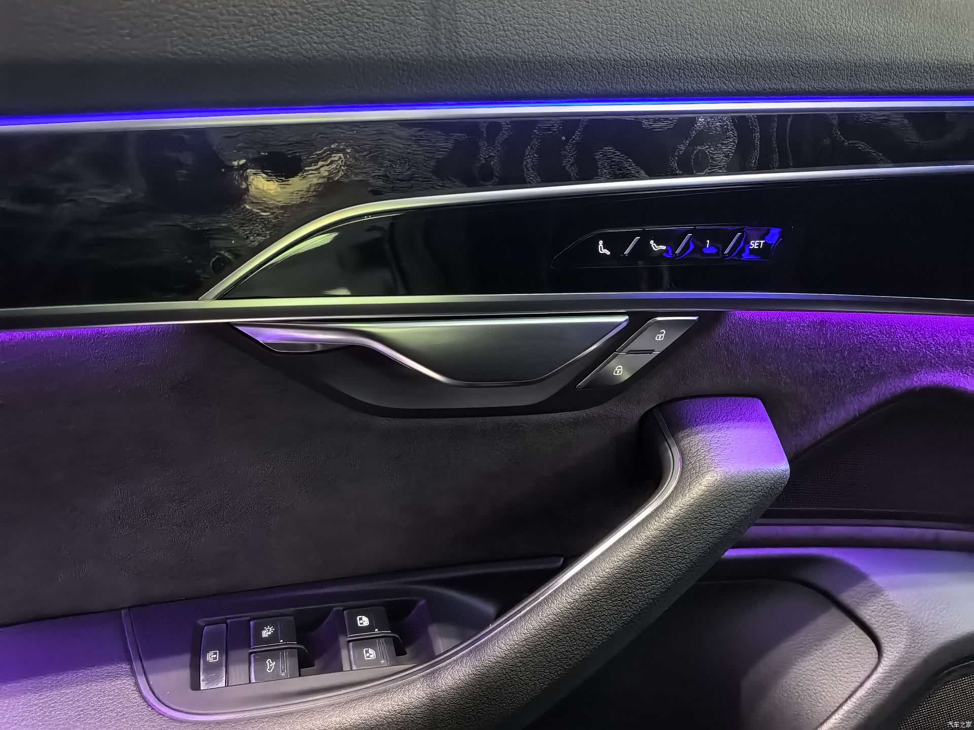 Audi A8L, 2019 23