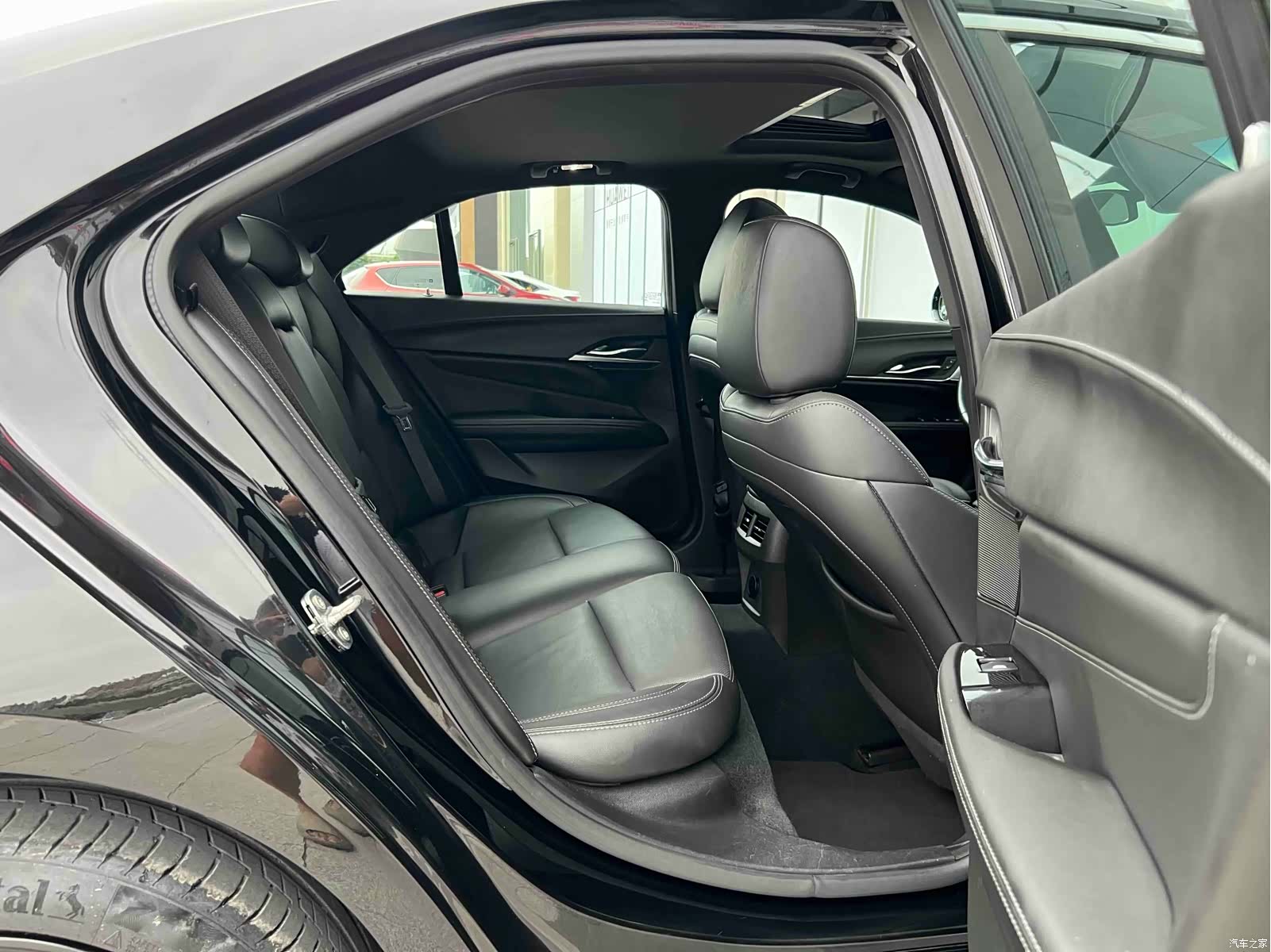 Cadillac CT4, 2023 14