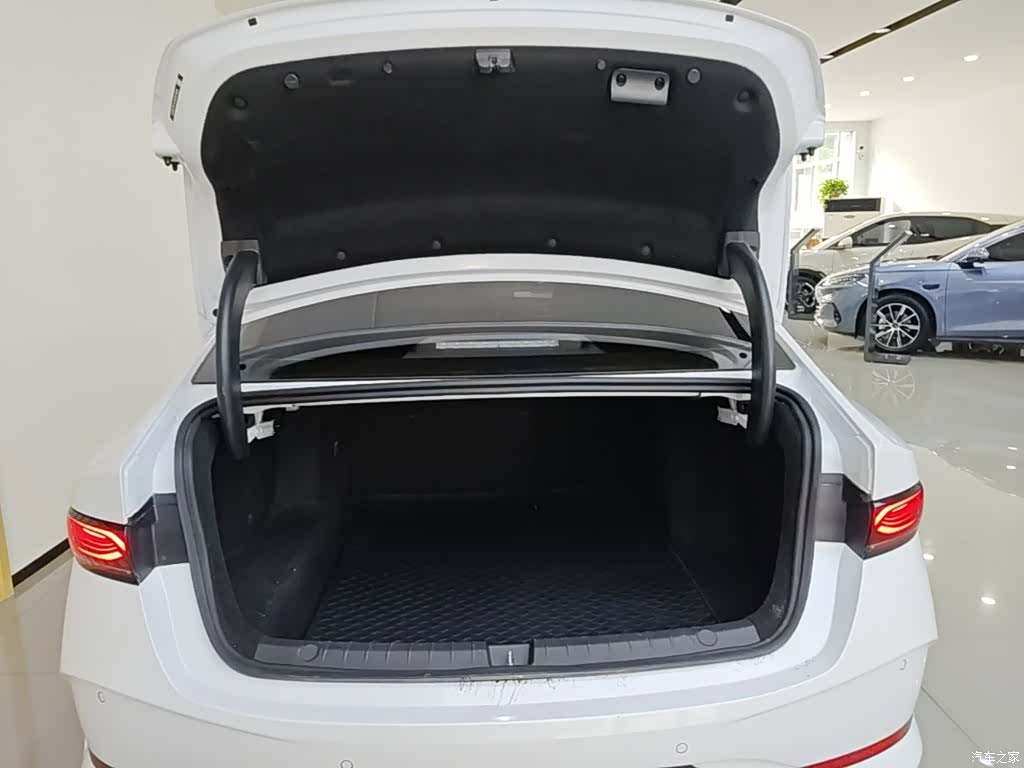 BYD Qin, 2025 19