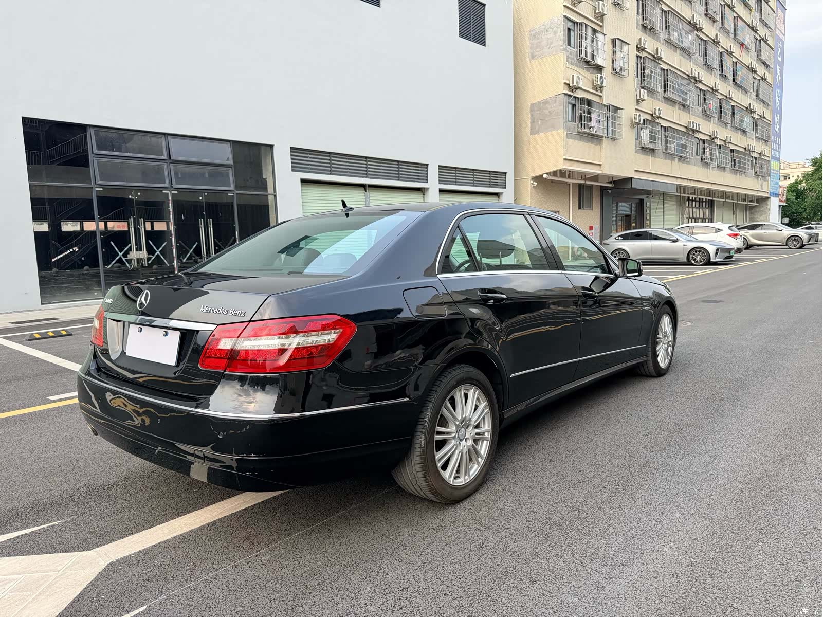 Mercedes-Benz E-Class, 2012 9