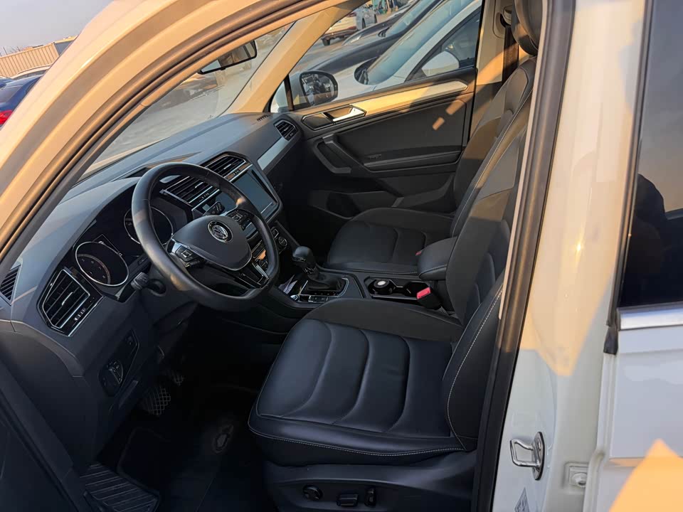 Volkswagen Tiguan L Volkswagen Tiguan L