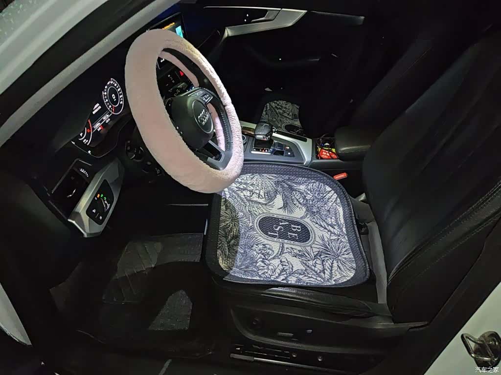 Audi A4L, 2019 8
