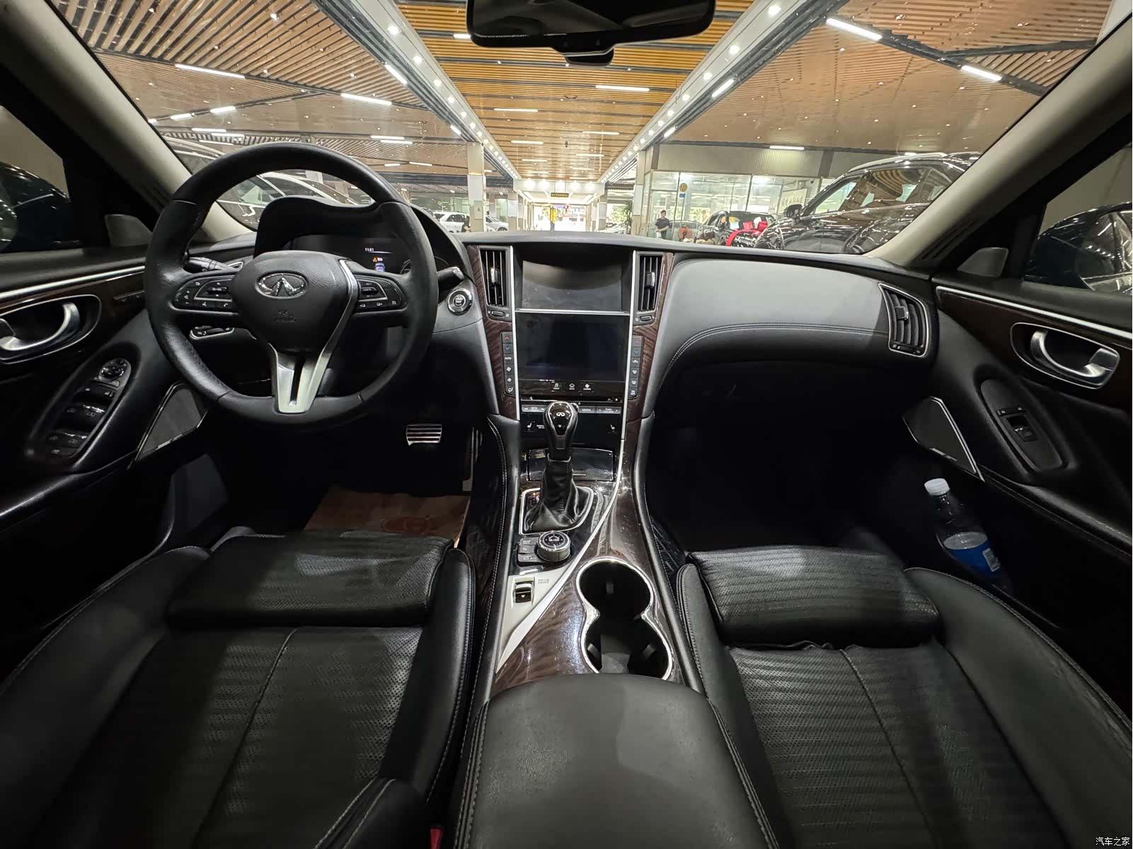 Infiniti Q50L, 2018 24