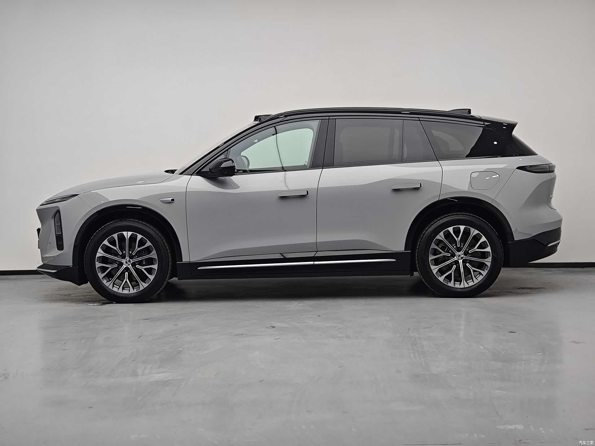 NIO ES6, 2025 8