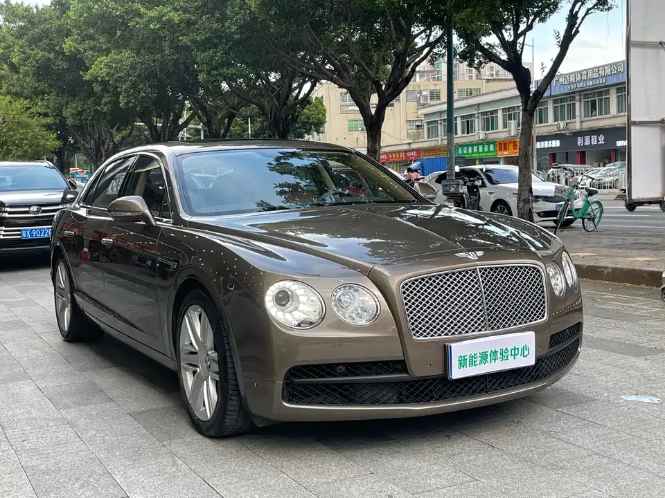 Bentley Flying