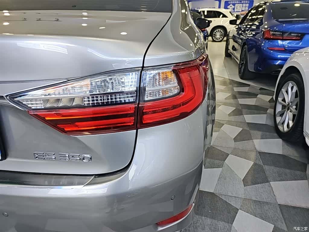Lexus ES, 2017 8