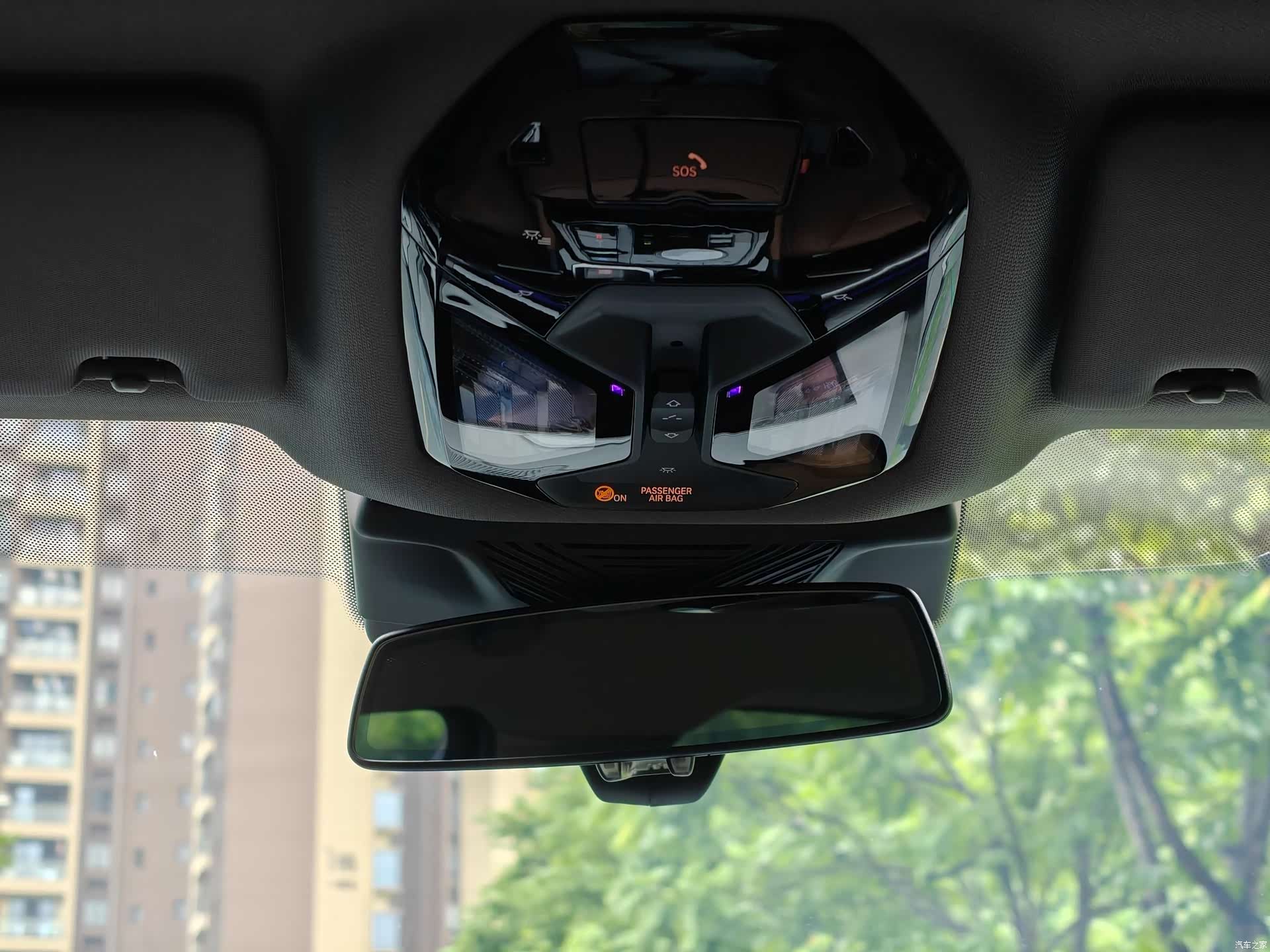 BMW i5, 2024 21