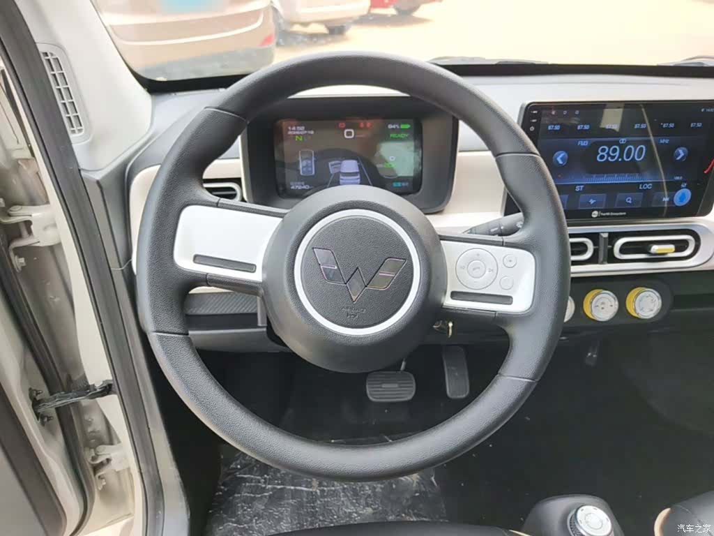 Wuling MINIEV, 2024 11