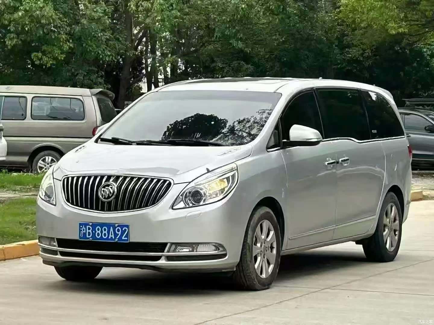 Buick GL8, 2017 2