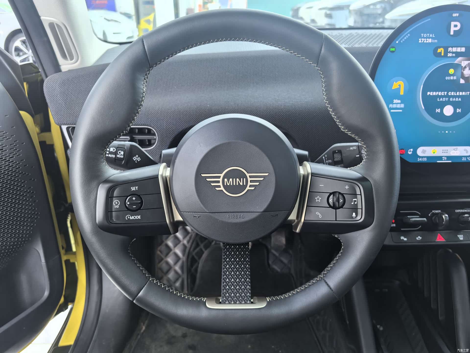 Mini Cooper, 2025 9
