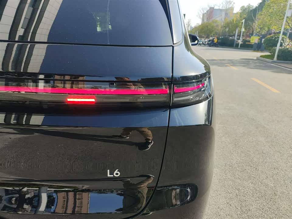 Li Auto Ideal L6