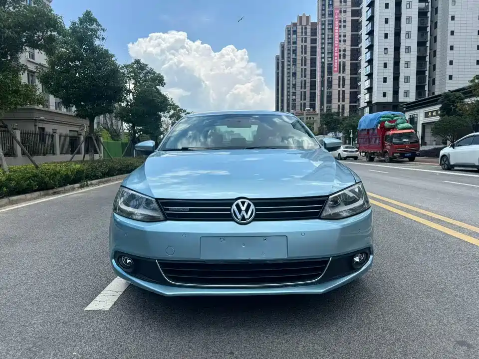 Volkswagen Sagitar