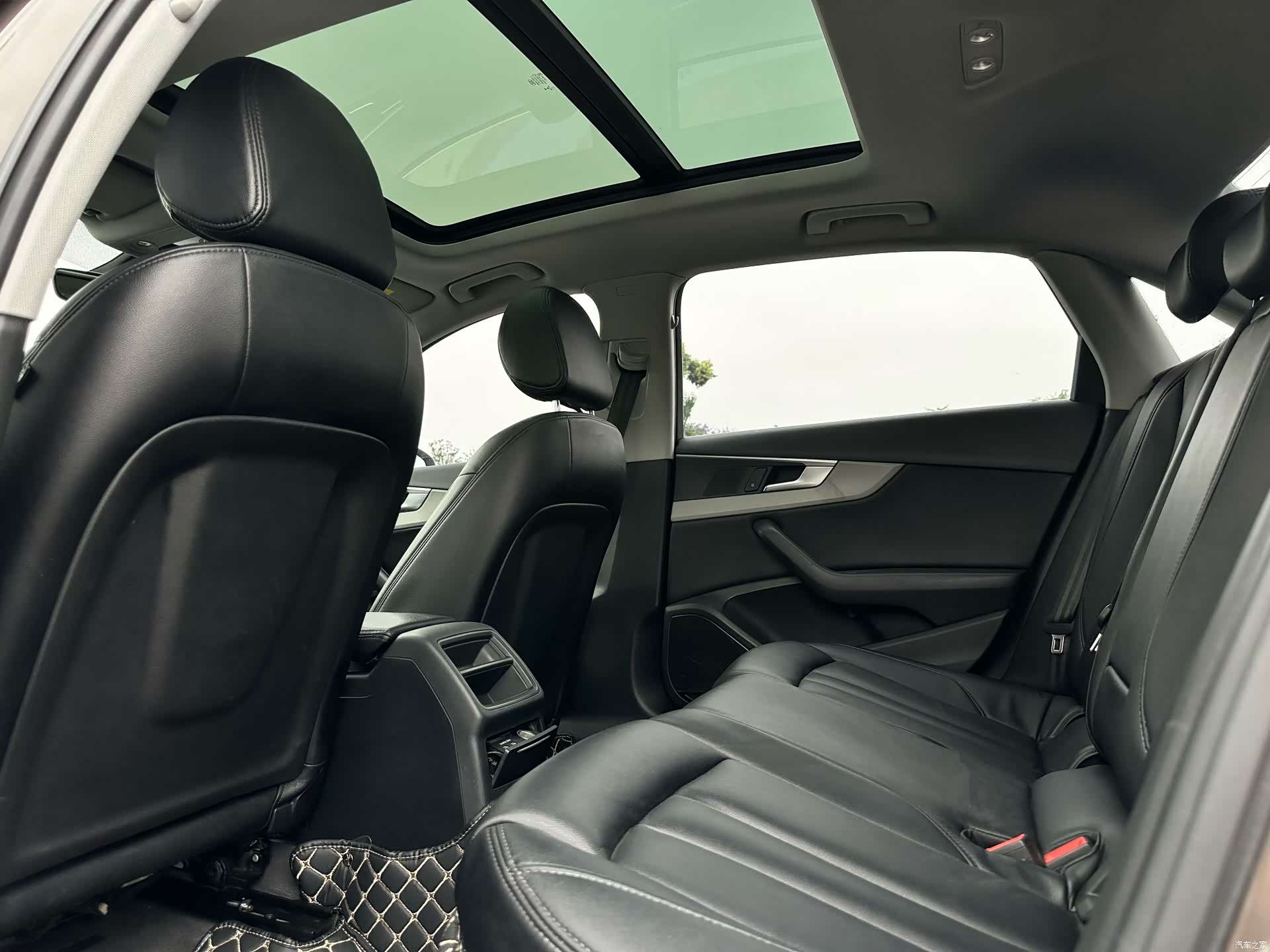 Audi A4L, 2019 12