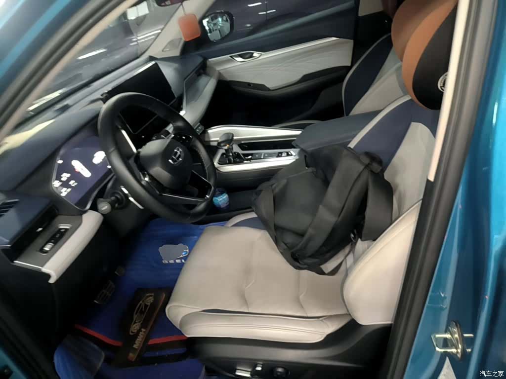 Geely Preface, 2022 15