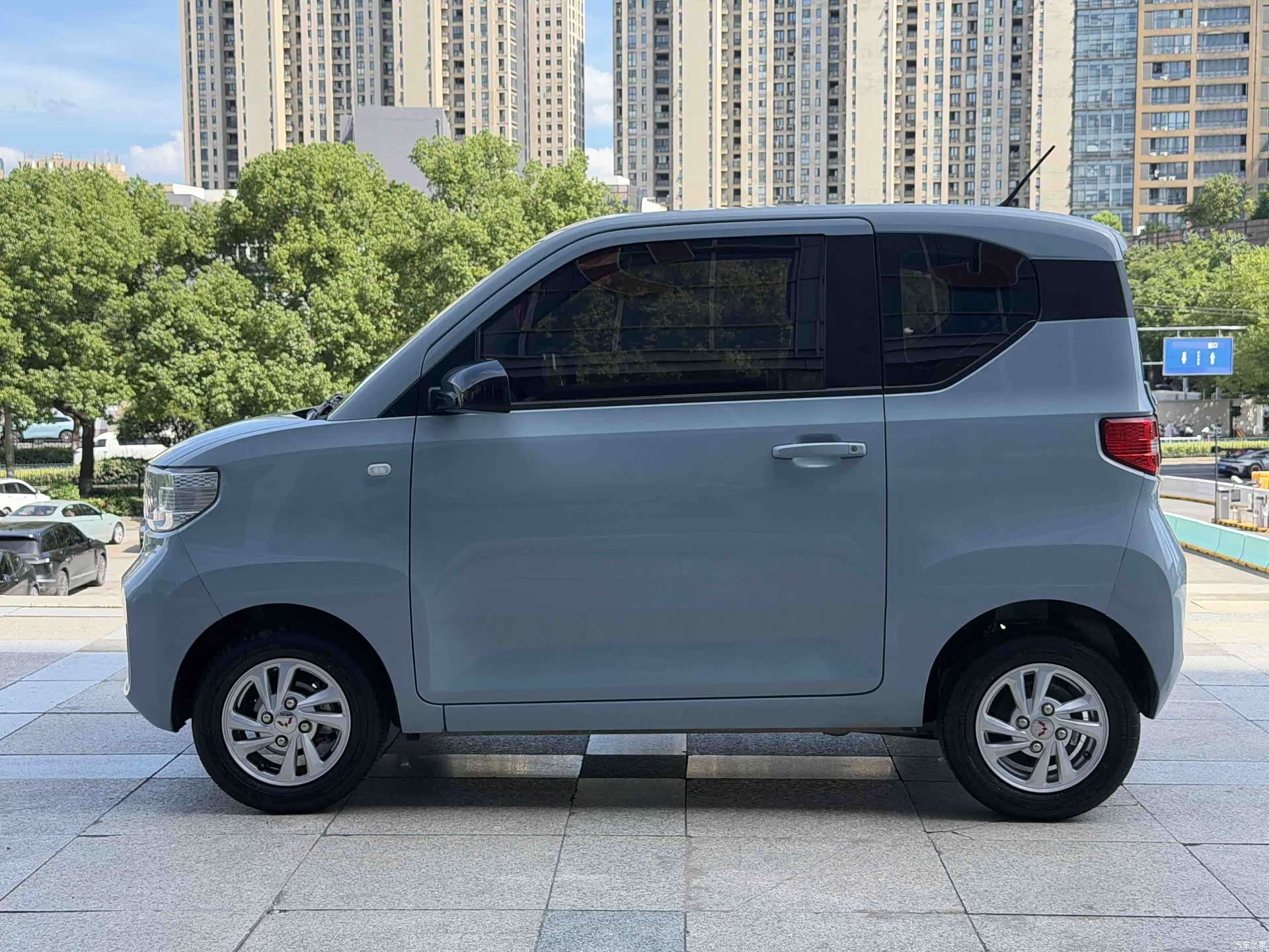 Wuling MINIEV, 2021 4