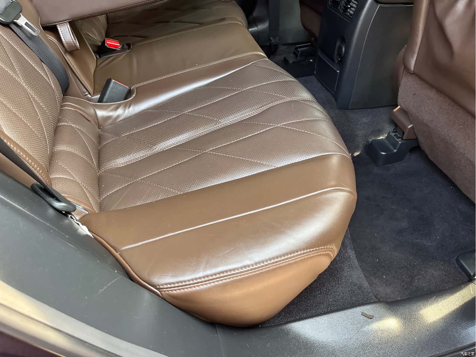 Infiniti FX35, 2012 28