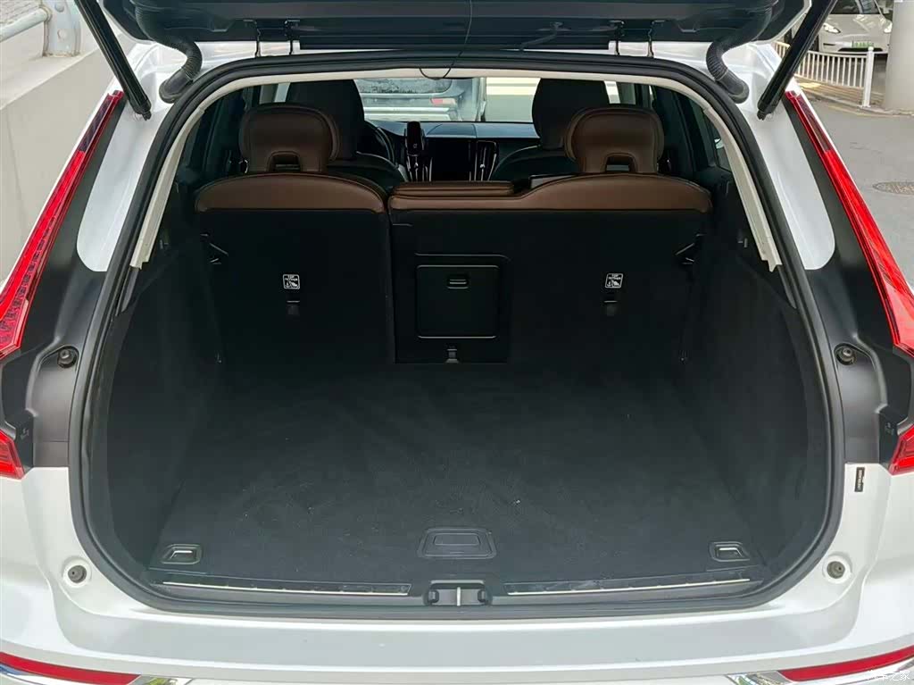 Volvo XC60, 2019 8