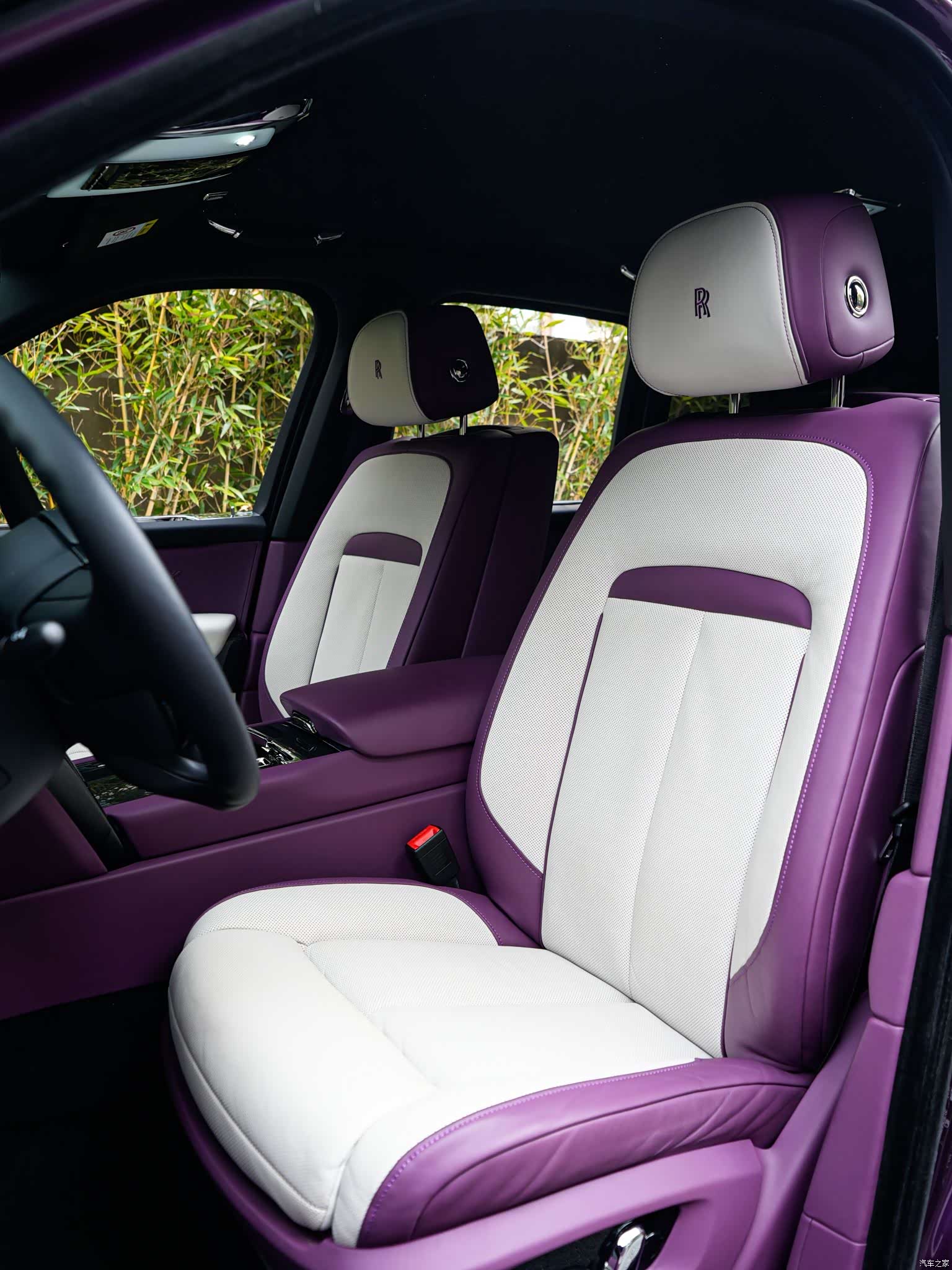 Rolls-Royce Cullinan, 2022 8