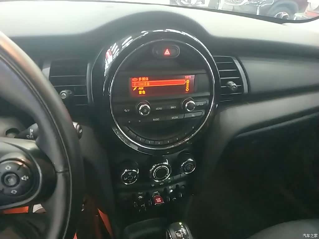 Mini ONE, 2018 13