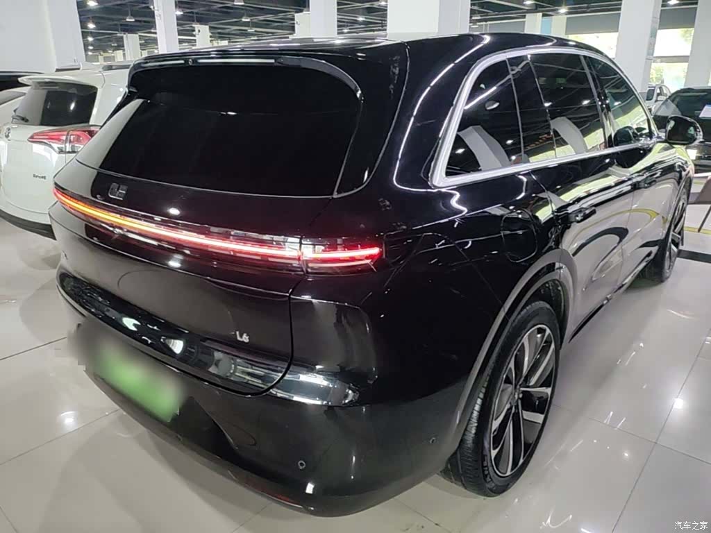 Li Auto L6, 2024 7
