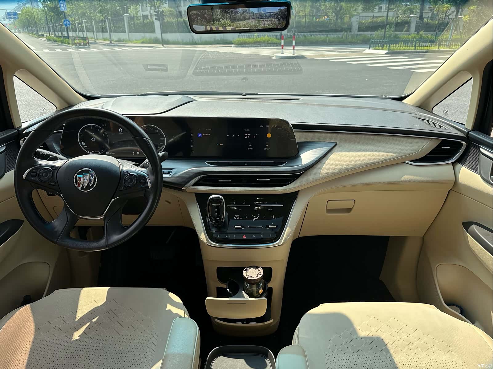 Buick GL8, 2022 9