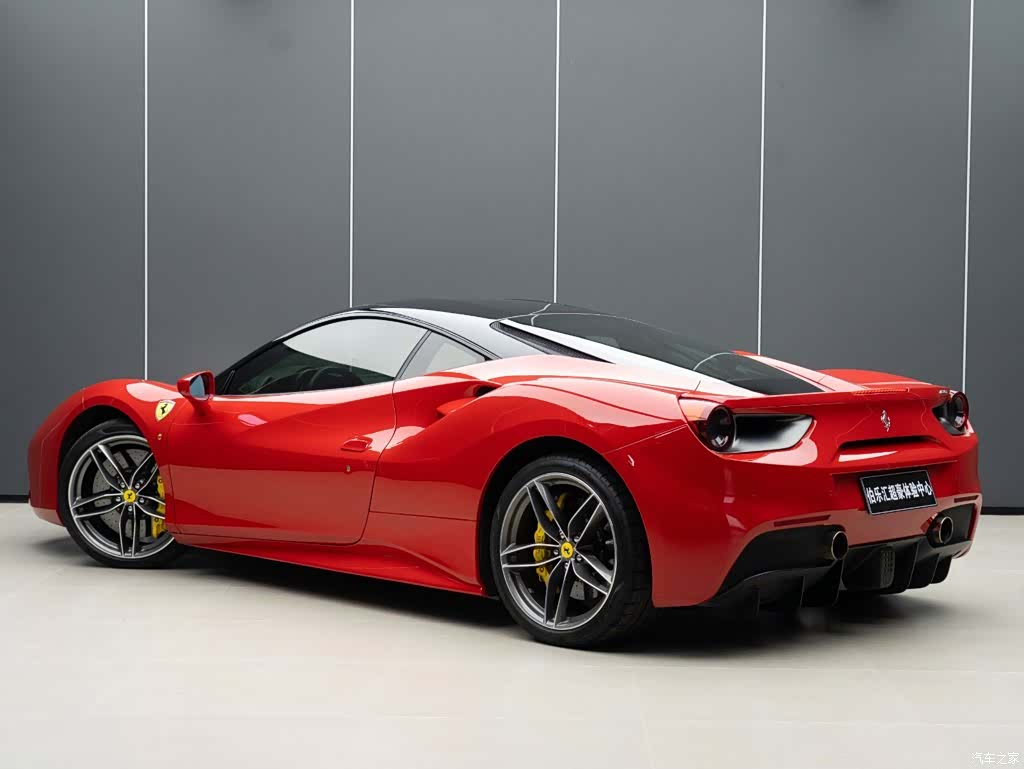 Ferrari 488, 2018 6