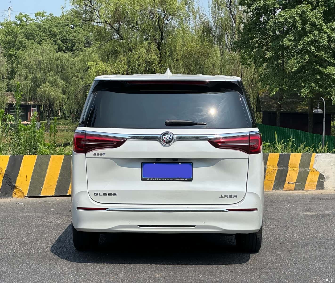 Buick GL8, 2022 6