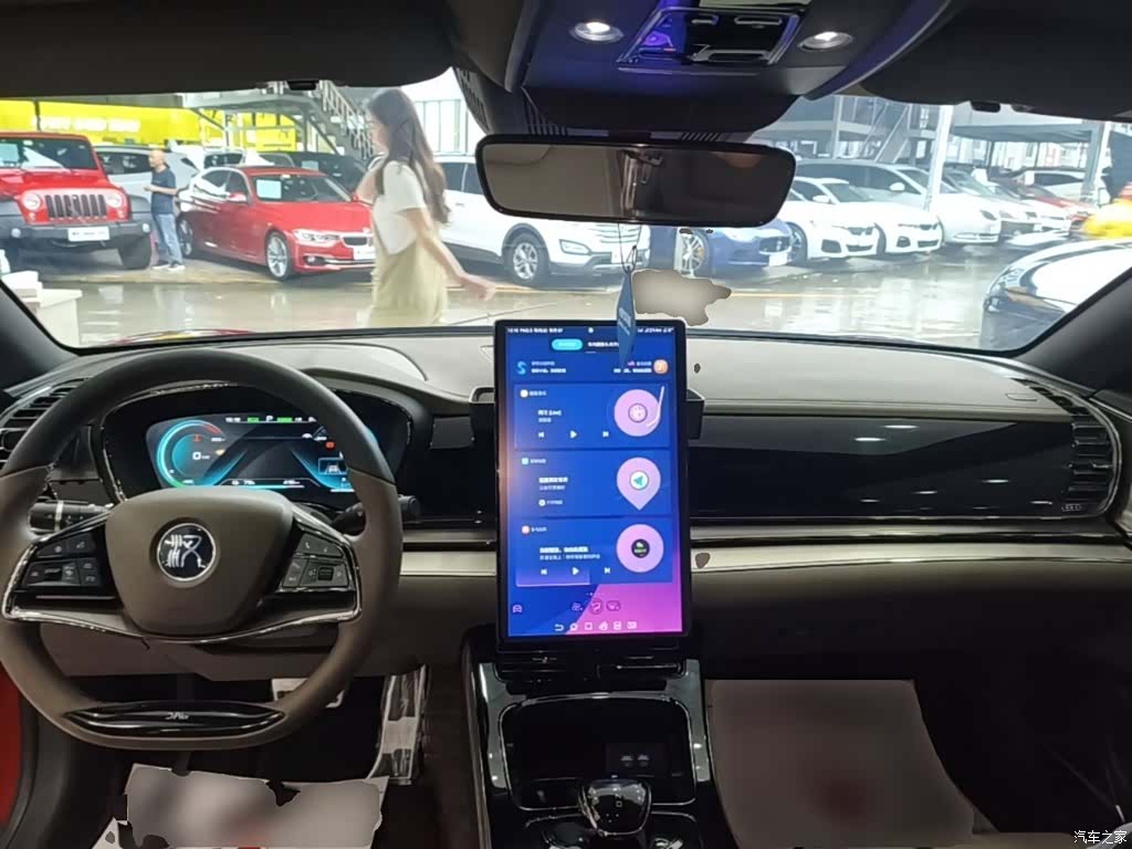 BYD Han, 2021 10