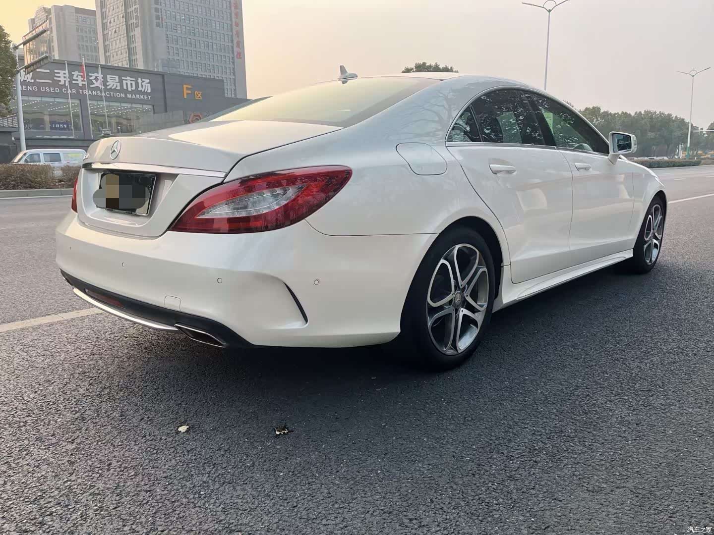 Mercedes-Benz CLS, 2015 7