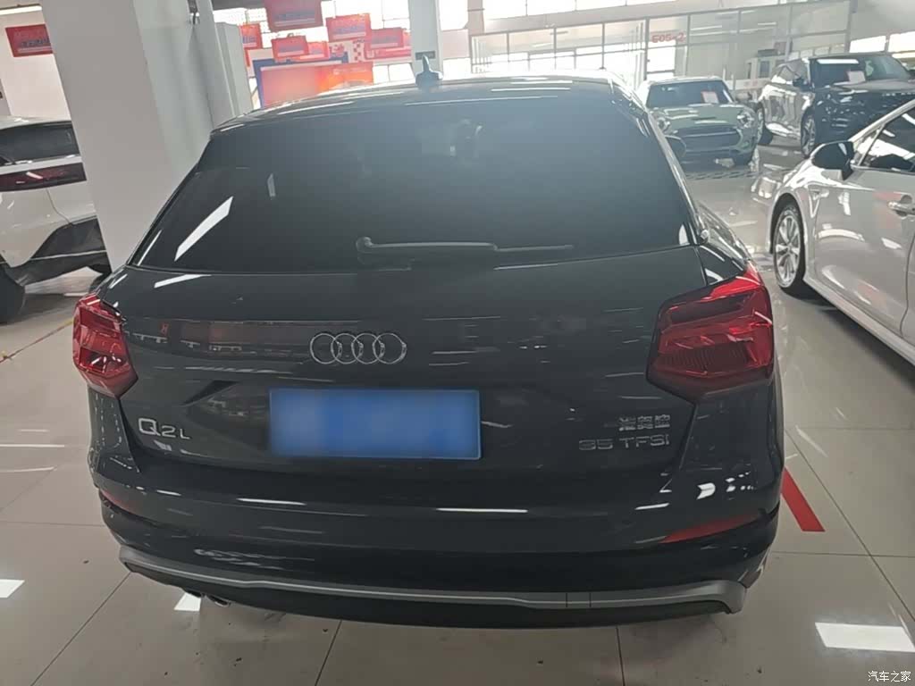 Audi Q2L, 2020 6