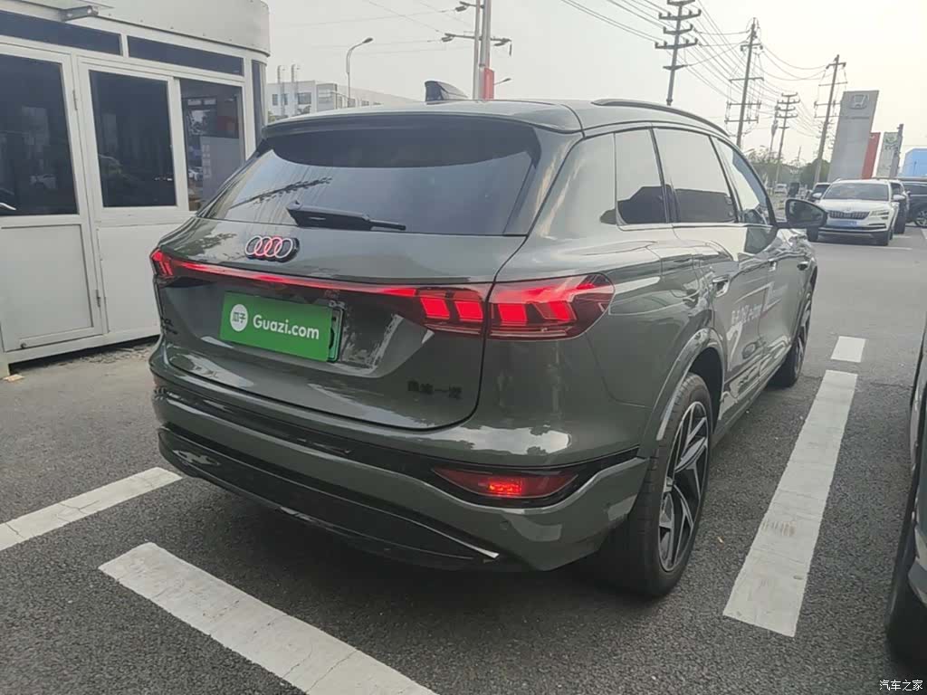 Audi e-tron, 2026 7