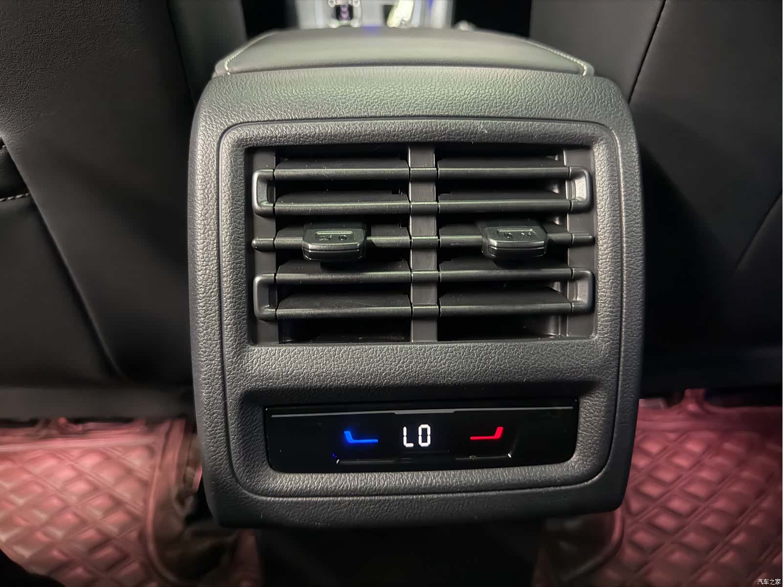 Volkswagen Golf, 2023 23