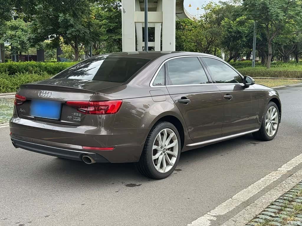 Audi A4L, 2016 7